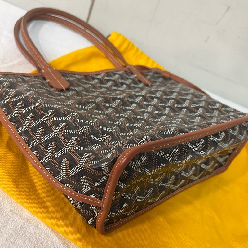 ෆ Goyard Mini Tote 焦糖黑-18