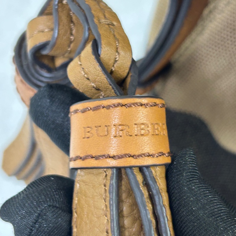 Burberry Ashby 帆布格紋水桶包側背包-24