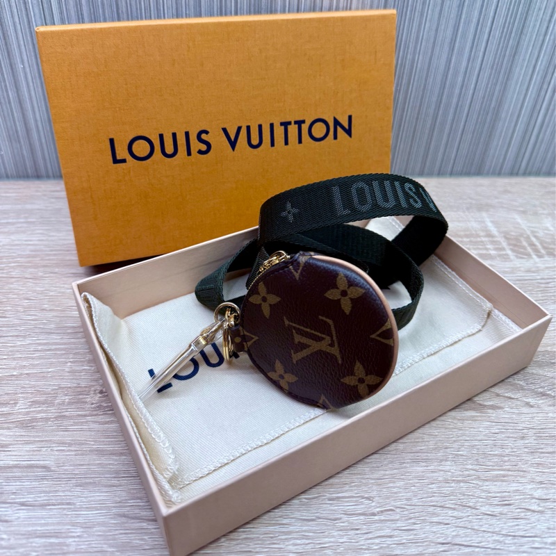 LV M69556  MULTI POCHETTE 掛繩鑰匙扣零錢包-5