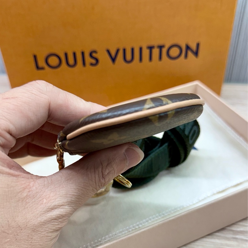 LV M69556  MULTI POCHETTE 掛繩鑰匙扣零錢包-13
