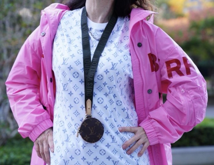 LV M69556  MULTI POCHETTE 掛繩鑰匙扣零錢包-21