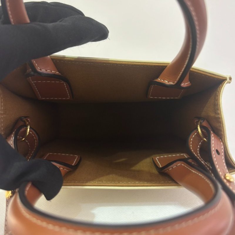 CELINE白PVC LOGO 小琴譜二用包-8