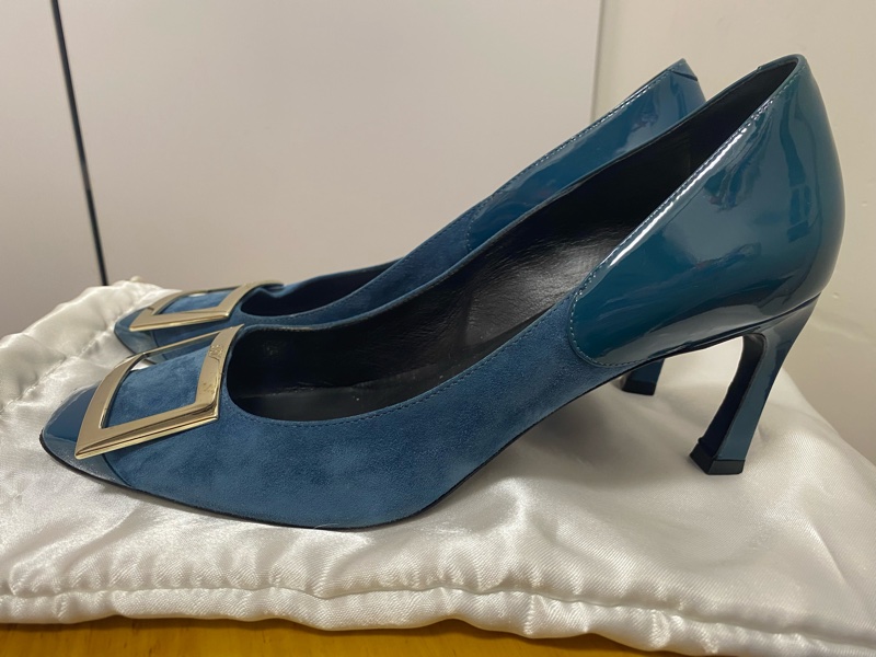 roger vivier 湖水藍7厘米高跟鞋-1