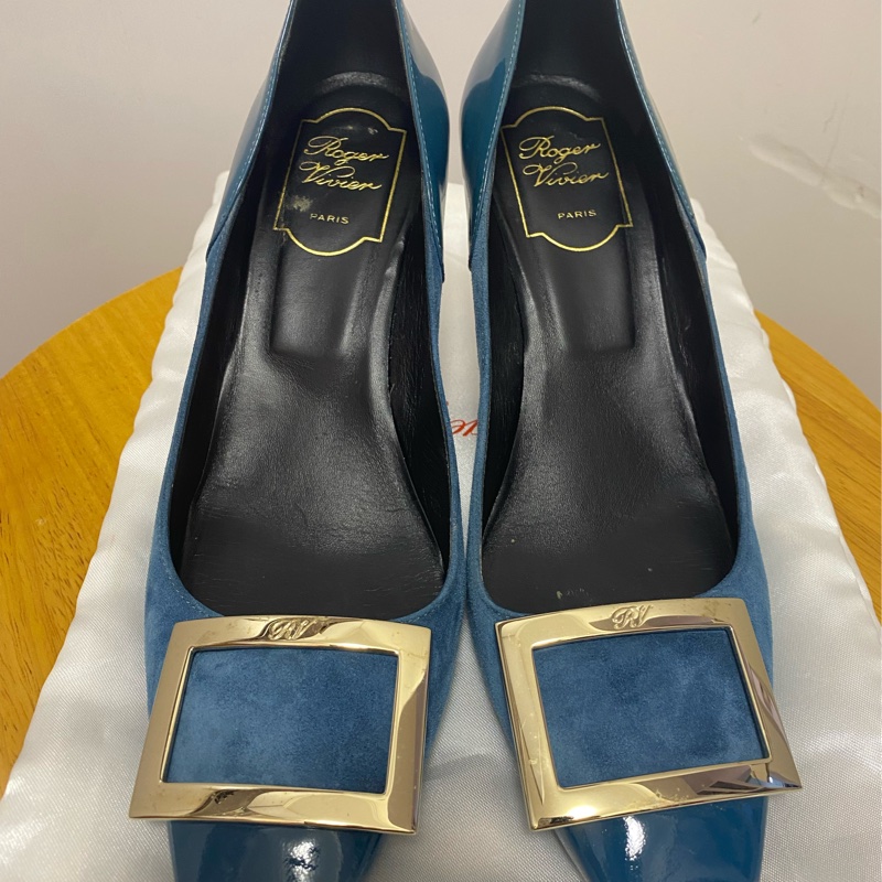 roger vivier 湖水藍7厘米高跟鞋-7