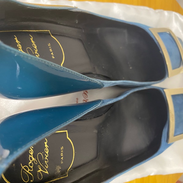 roger vivier 湖水藍7厘米高跟鞋-9
