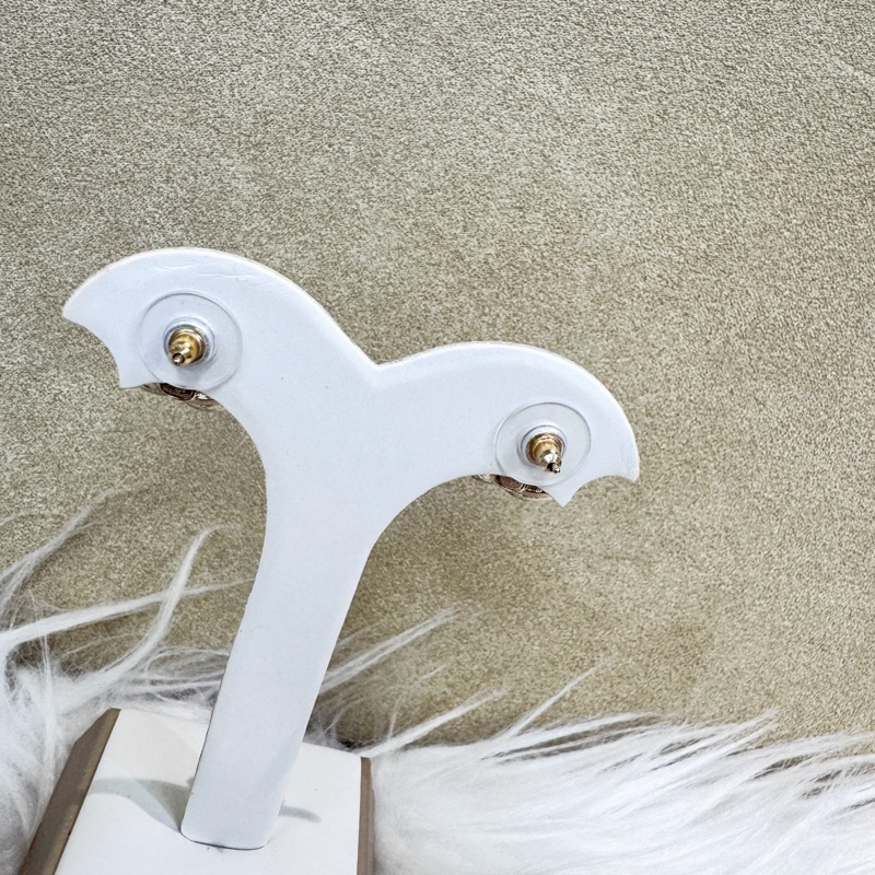 Chanel 金色滿鑽雙C針式耳環 近全新-4