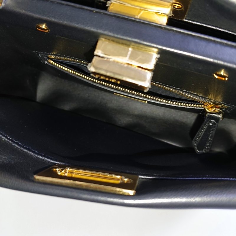 FENDI Peekaboo 迷你黑色羊皮單肩包 金色五金 可拆卸肩帶 9.8新-6
