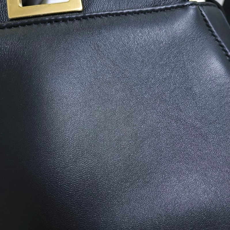 FENDI Peekaboo 迷你黑色羊皮單肩包 金色五金 可拆卸肩帶 9.8新-8