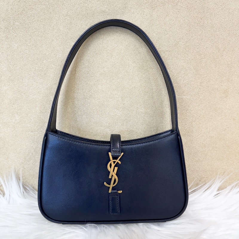 YSL Mini LE5A7 黑滑面牛皮手提包-0