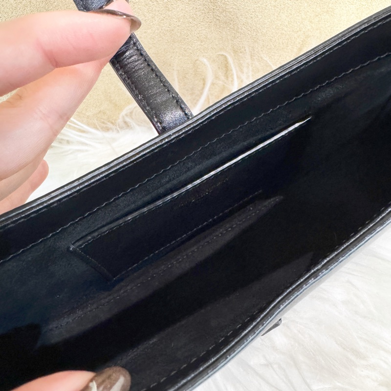 YSL Mini LE5A7 黑滑面牛皮手提包-9