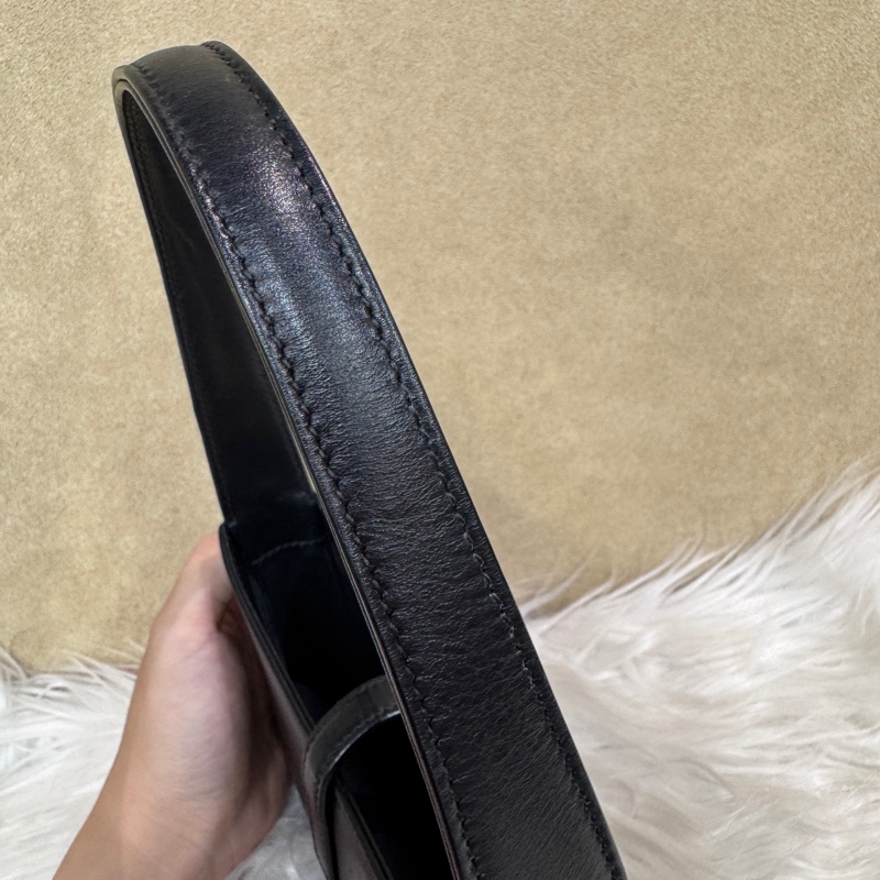 YSL Mini LE5A7 黑滑面牛皮手提包-19