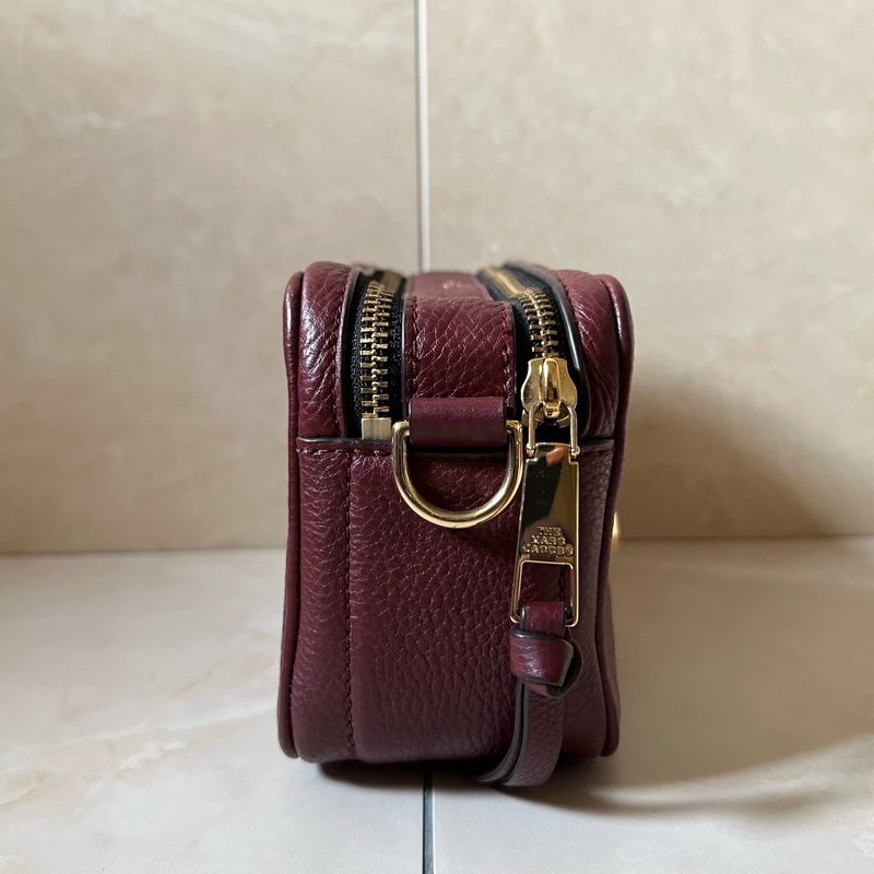 MARC JACOBS 經典款 相機包-2