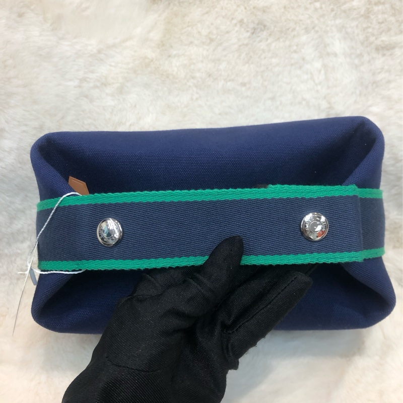 Hermes 藍色飯盒袋 (細) XB879-5