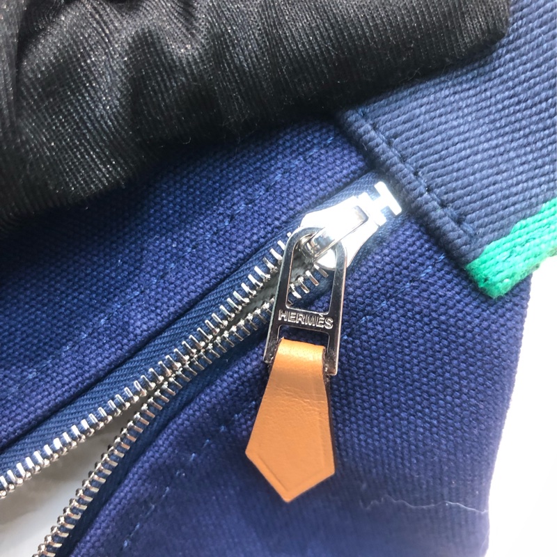 Hermes 藍色飯盒袋 (細) XB879-7