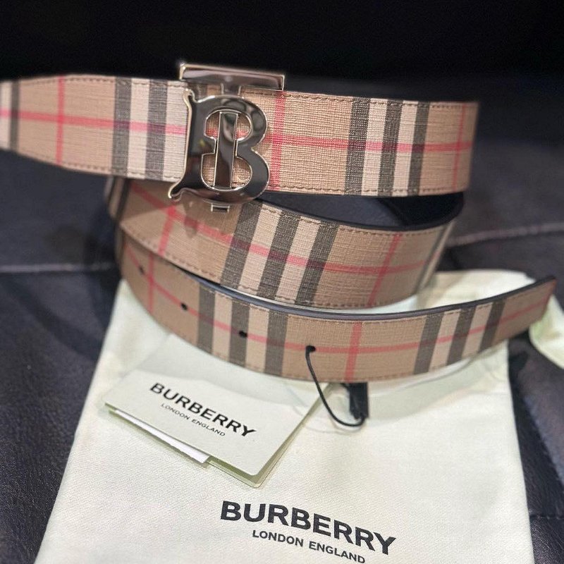 💎Han's house精品服飾💎Burberry 皮帶 雙面用 意大利製 寬3.5 原價19200-0