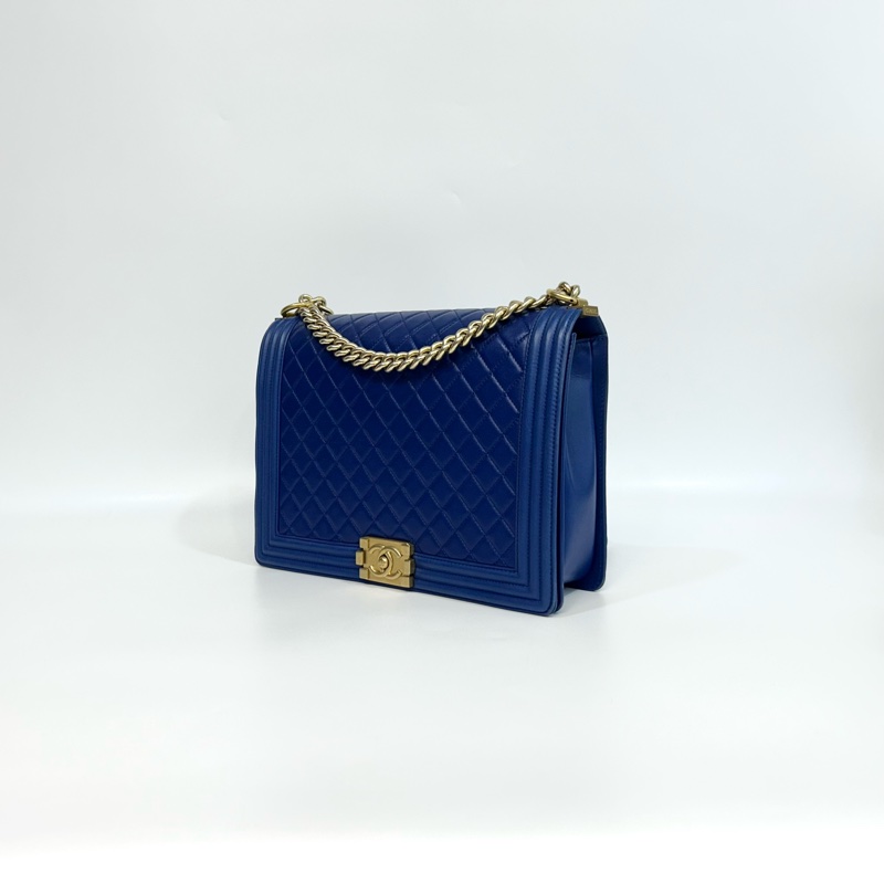CHANEL深藍羊皮菱格紋金釦Boy30cmA67087-3