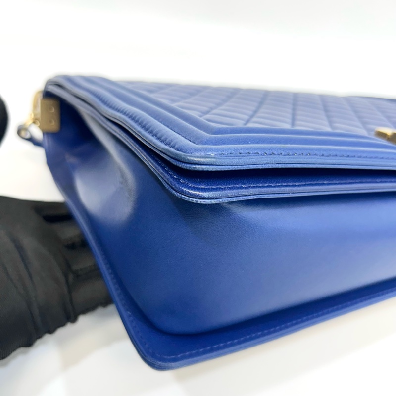 CHANEL深藍羊皮菱格紋金釦Boy30cmA67087-11