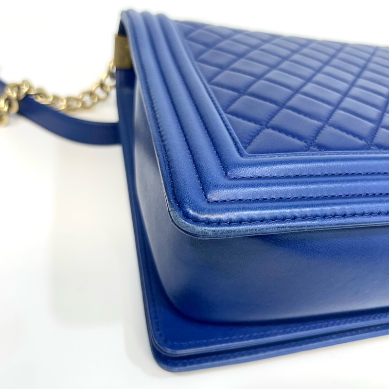 CHANEL深藍羊皮菱格紋金釦Boy30cmA67087-13