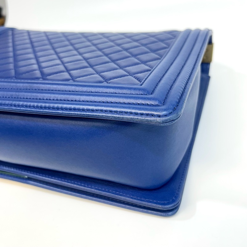 CHANEL深藍羊皮菱格紋金釦Boy30cmA67087-14