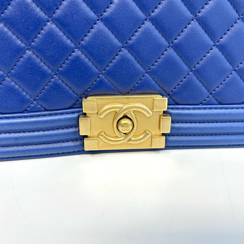 CHANEL深藍羊皮菱格紋金釦Boy30cmA67087-15