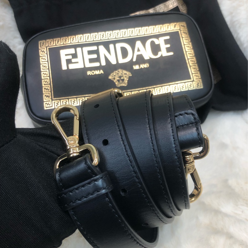 FENDI VERSACE 聯乘相機包 I703WH-5