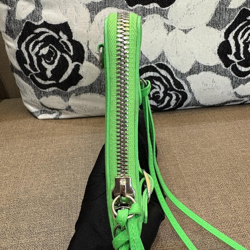 *SHIHNA名牌精品* Balenciaga Neo Classic City 小手拿 螢光綠-3