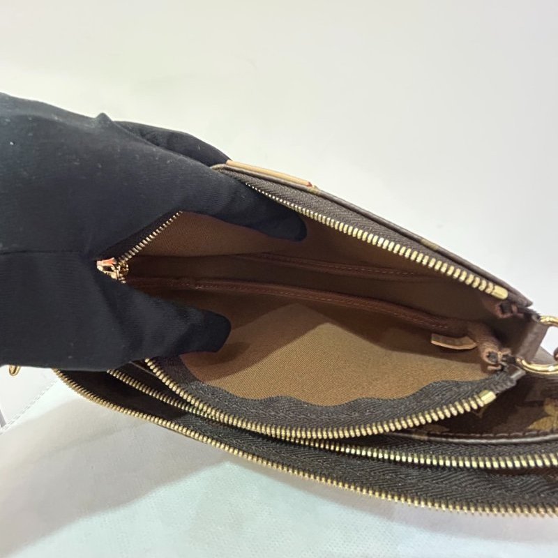 LV(M)綠背帶三合一二用包-8