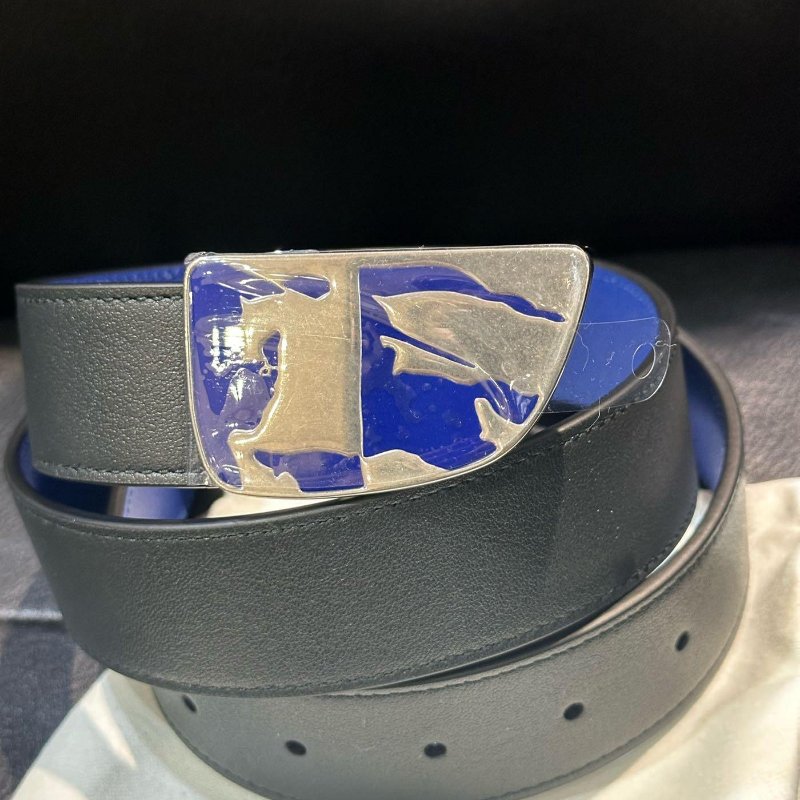 💎Han's house精品服飾💎Burberry 戰馬 騎士 皮帶 雙面用 意大利製 寬3.5 現貨 原價17500-5