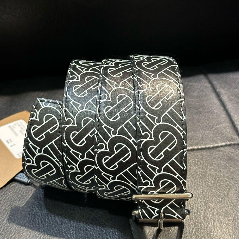 💎Han's house精品服飾💎Burberry TB 滿版 小牛皮 皮帶 寬3.5-2