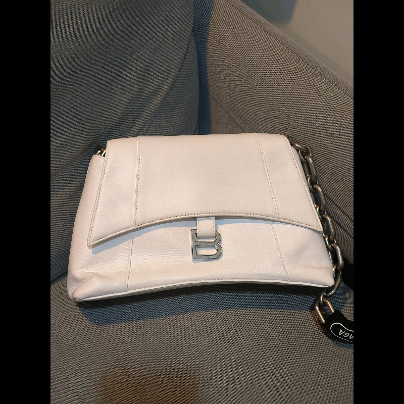 🔥年終狂降🔥【限時降價只到12/31（原26,800）】【8成新】㊣✨BALENCIAGA✨巴黎世家 白色 沙漏包 牛皮 鎖鏈 背帶 肩背包 腋下包/二手包/二手精品/保證正品🌳二手樹屋🌳-1