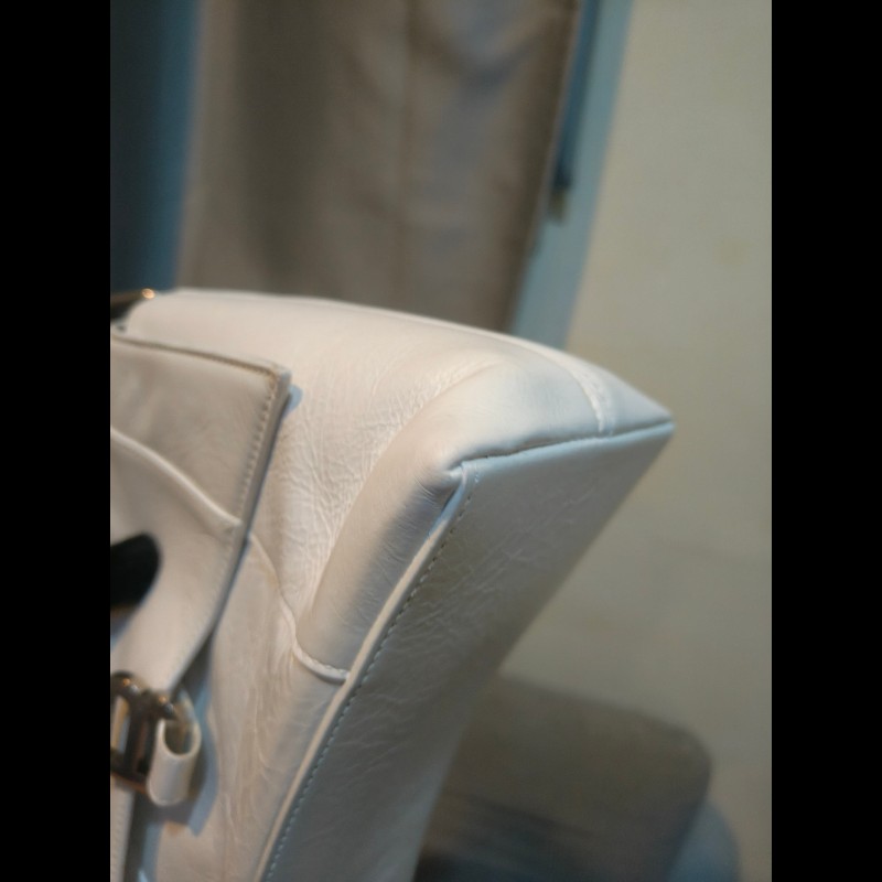 🔥年終狂降🔥【限時降價只到12/31（原26,800）】【8成新】㊣✨BALENCIAGA✨巴黎世家 白色 沙漏包 牛皮 鎖鏈 背帶 肩背包 腋下包/二手包/二手精品/保證正品🌳二手樹屋🌳-6