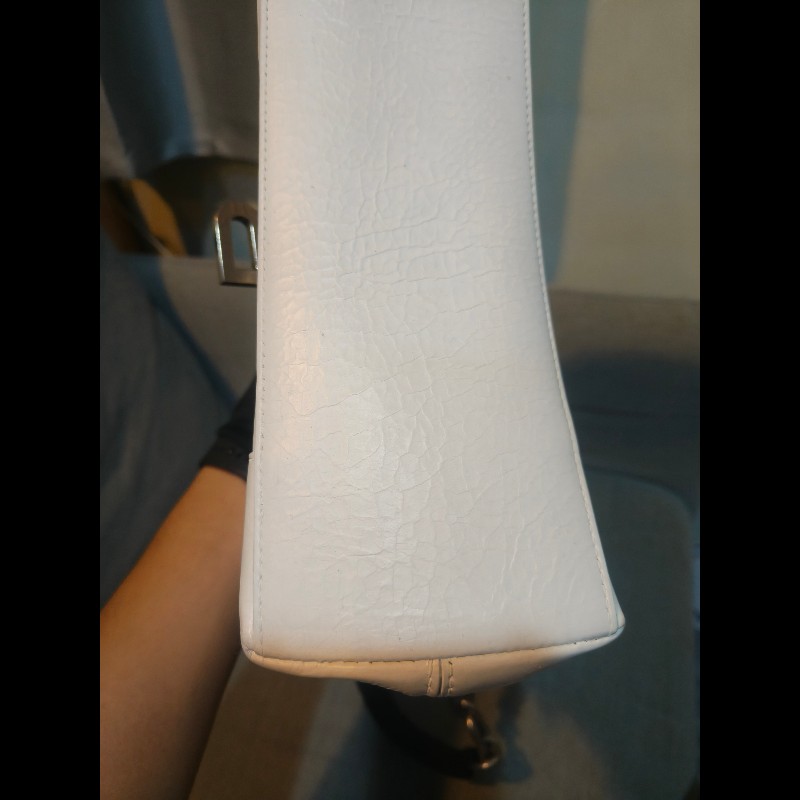 🔥年終狂降🔥【限時降價只到12/31（原26,800）】【8成新】㊣✨BALENCIAGA✨巴黎世家 白色 沙漏包 牛皮 鎖鏈 背帶 肩背包 腋下包/二手包/二手精品/保證正品🌳二手樹屋🌳-13