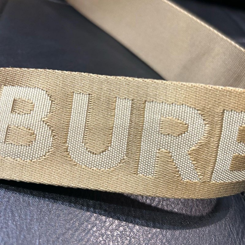 💎Han's house精品服飾💎burberry 皮帶 寬4-6