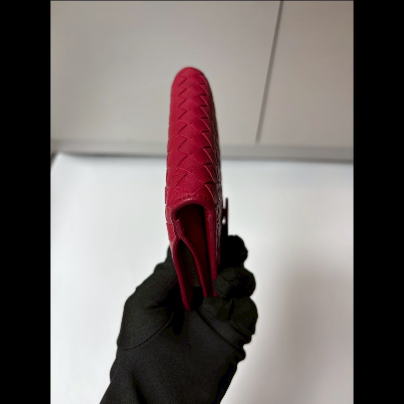 BV 紅皮編織有釦中夾-11