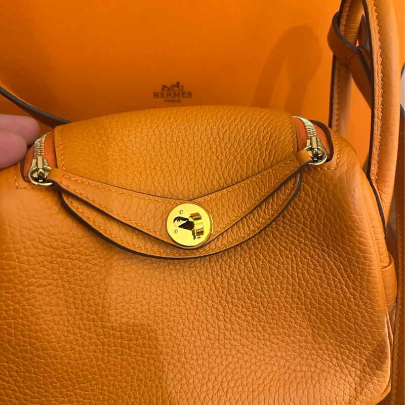 HERMES 愛馬仕橘金釦MINI LINDY-1