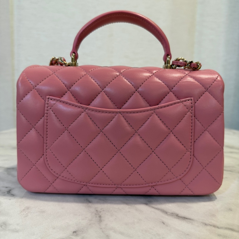 Chanel 粉紅色羊皮金釦COCO20-4