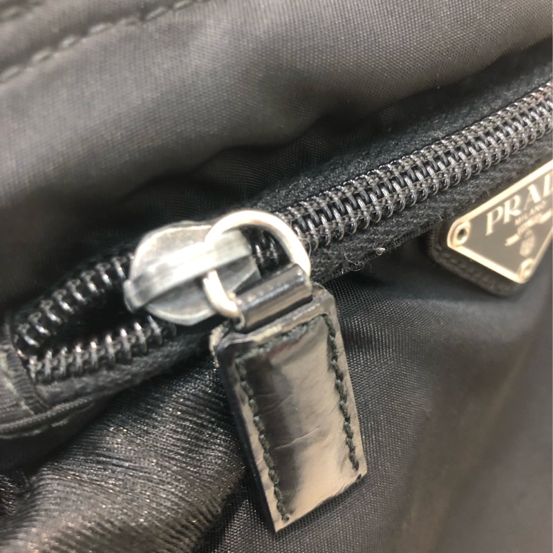 Prada 黑色斜孭日字袋 I471-4