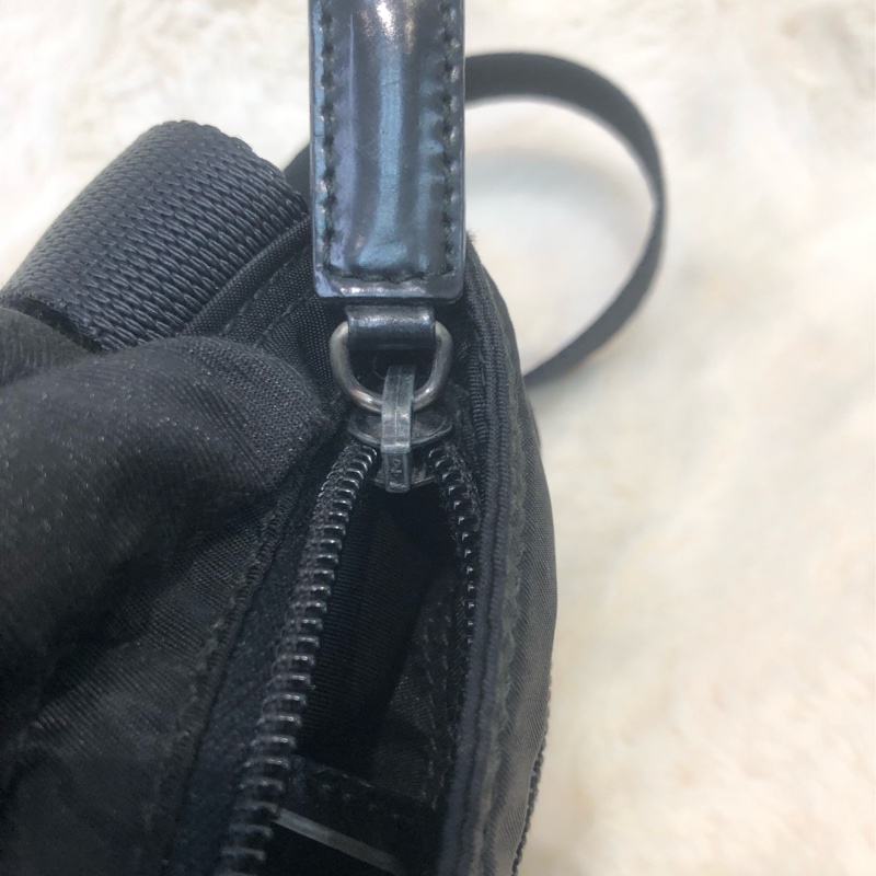 Prada 黑色斜孭日字袋 I471-6