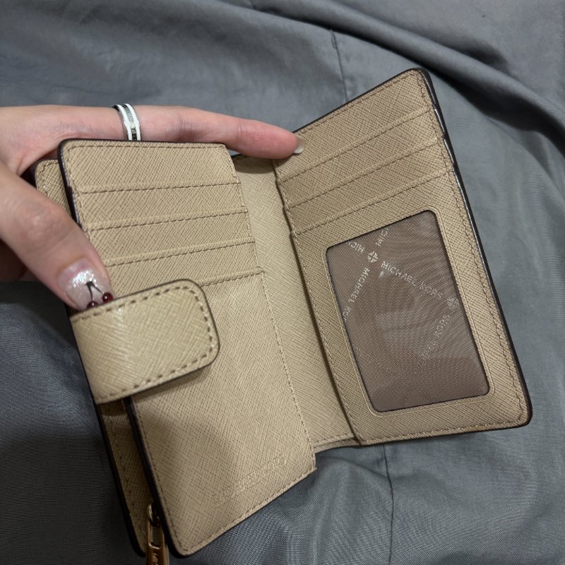 Michael Kors Jet Set Travel-2