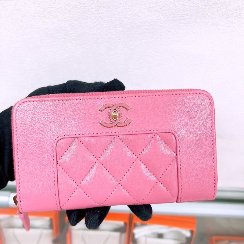 Chanel 粉色拉鏈中夾/皮夾-1