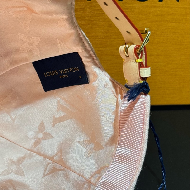全新專櫃品🩷 Louis Vuitton 路易威登 粉紅色LV印花棒球帽-5