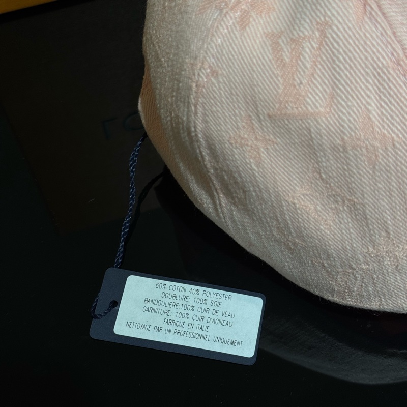 全新專櫃品🩷 Louis Vuitton 路易威登 粉紅色LV印花棒球帽-9