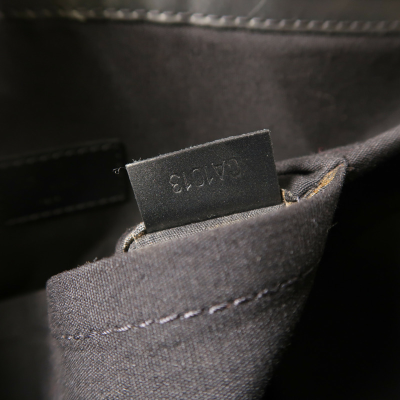 LOUIS VUITTON Monogram Matt Sutter銀扣肩背袋-6