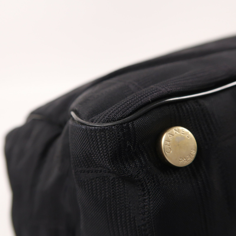 CHANEL 尼龍Vintage Tote Bag金扣肩背袋-12