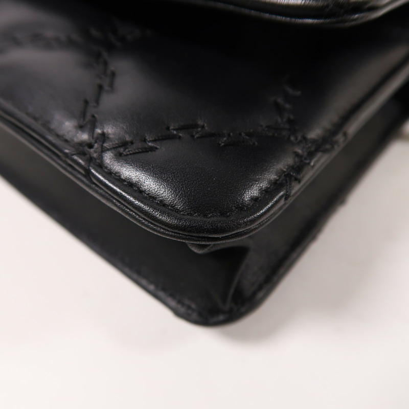 CHANEL 牛皮皮革WOC Wallet On Chain銀扣鏈帶肩背袋-11