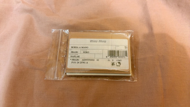 miu miu mini ivy 黑色油蠟皮 手提、斜背包-9