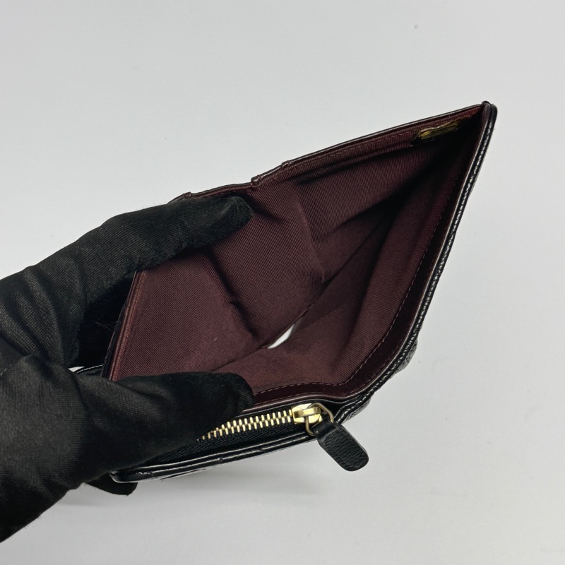 （極新🎁） Chanel 香奈兒 黑金魚子醬牛皮 中夾 代購5萬多！-8