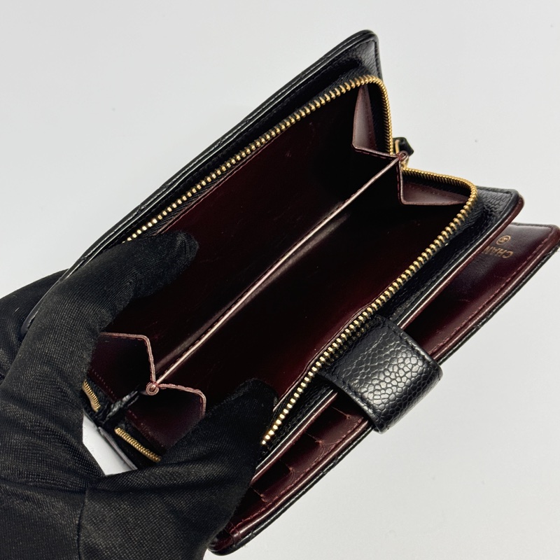 （極新🎁） Chanel 香奈兒 黑金魚子醬牛皮 中夾 代購5萬多！-16