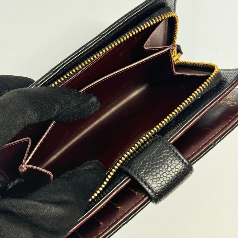 （極新🎁） Chanel 香奈兒 黑金魚子醬牛皮 中夾 代購5萬多！-17