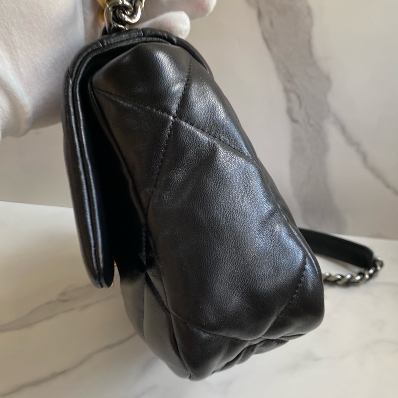®️Chanel 19bag 黑金小號 晶片款-10